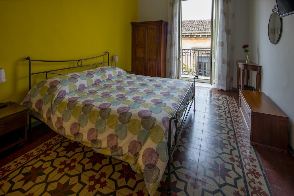 Aida Bed and Breakfast Catania Exteriör bild